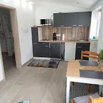 Ferienwohnungen! Kleine Mit Terrasse!