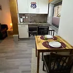 Apartmán Ferienwohnungen! Kleine Mit Terrasse! *
